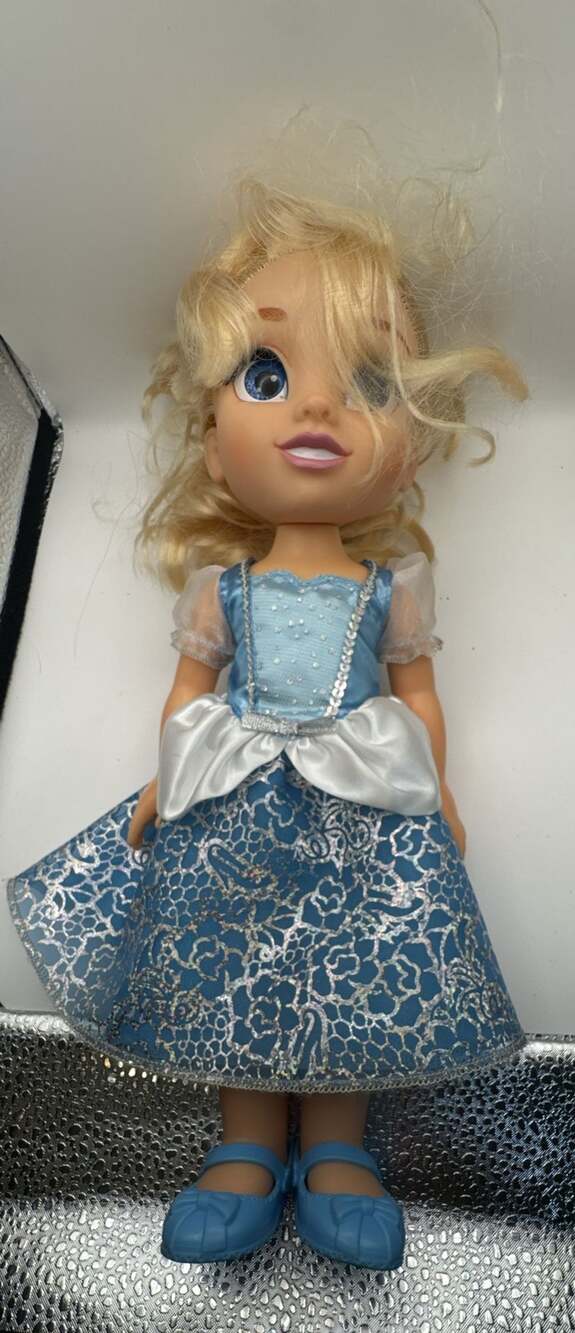 Jakks Pacific Disney Princess Cinderella Toddler Doll 14 Inch Blue Dress